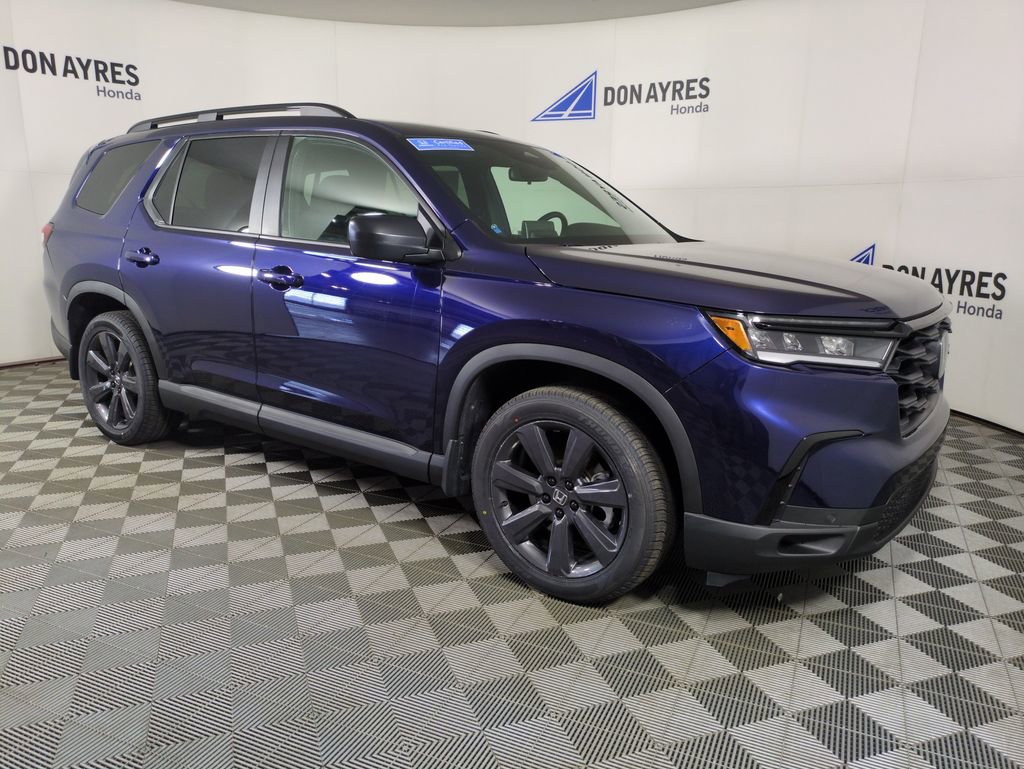 Certified 2023 Honda Pilot Sport image 11