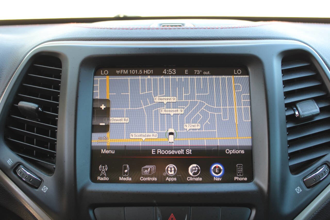 Used 2015 Jeep Cherokee Trailhawk w/ Comfort/Convenience Group image 23