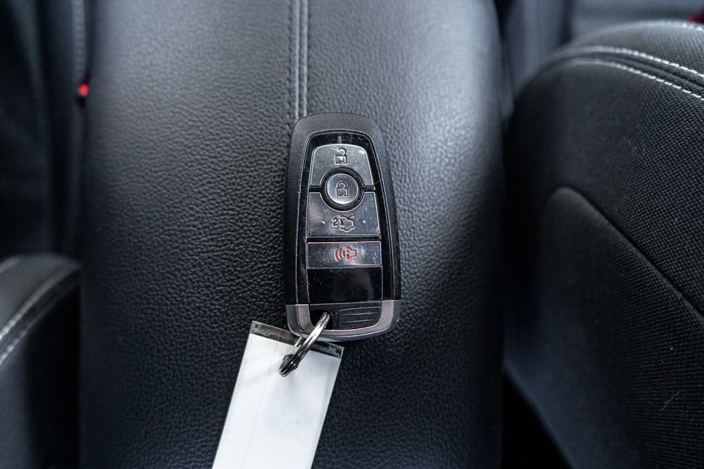 Used 2018 Ford Mustang EcoBoost image 30