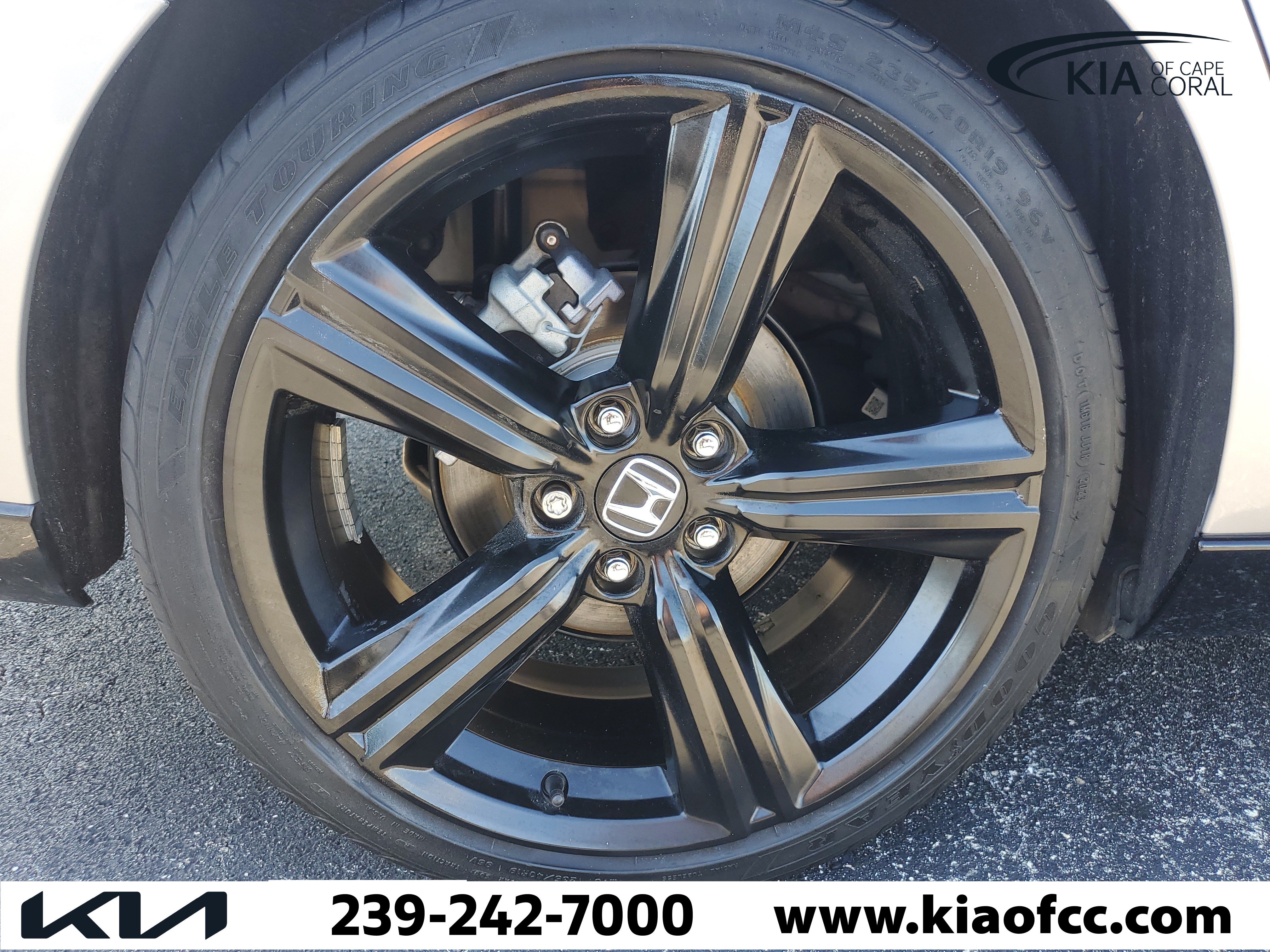 Used 2023 Honda Accord Sport image 9