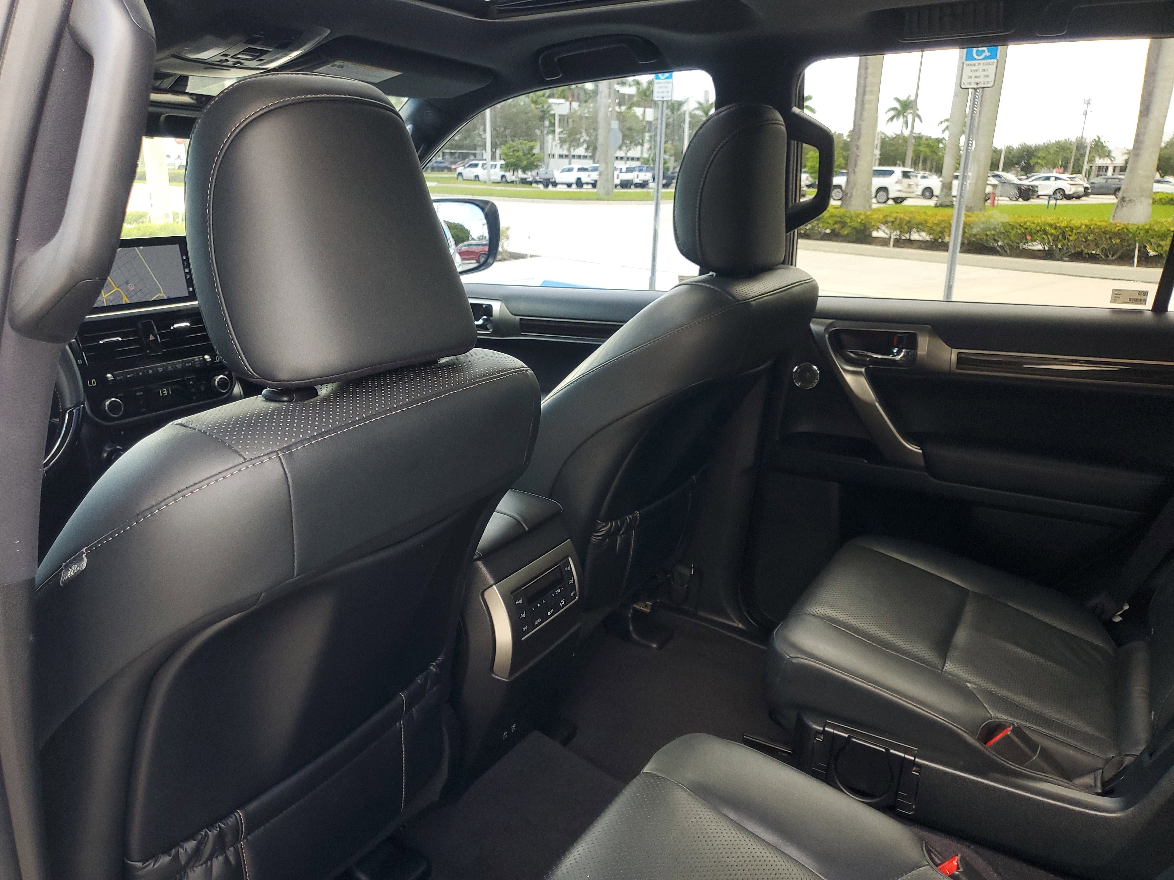 Used 2023 Lexus GX 460 Luxury image 16