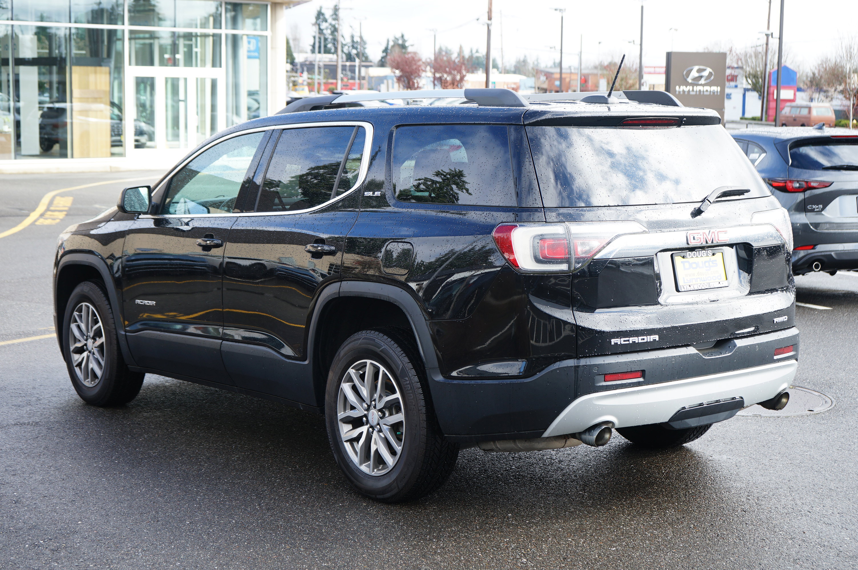 Used 2019 GMC Acadia SLE w/ GMC Pro Grade Package AWD/4WD image 5