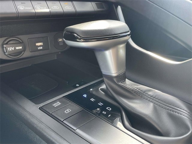 Certified 2025 Hyundai Elantra Sport image 24