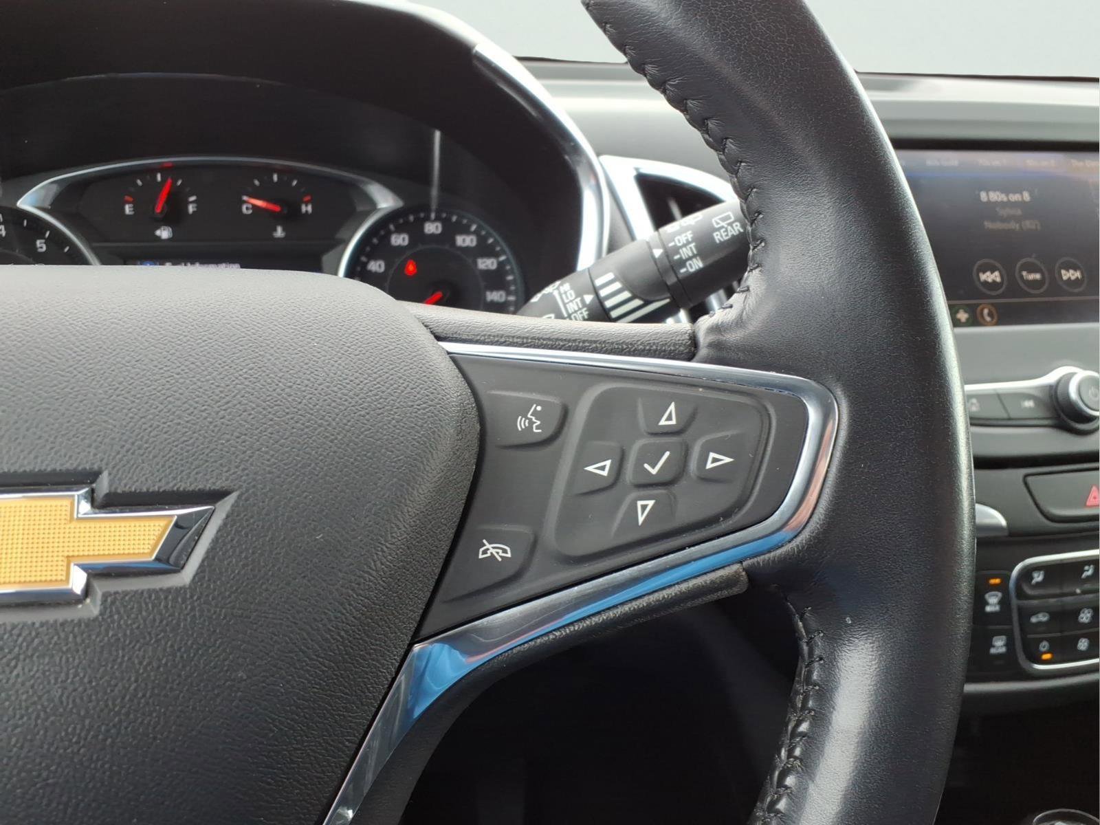 Used 2020 Chevrolet Equinox LT w/ Driver Convenience Package image 15