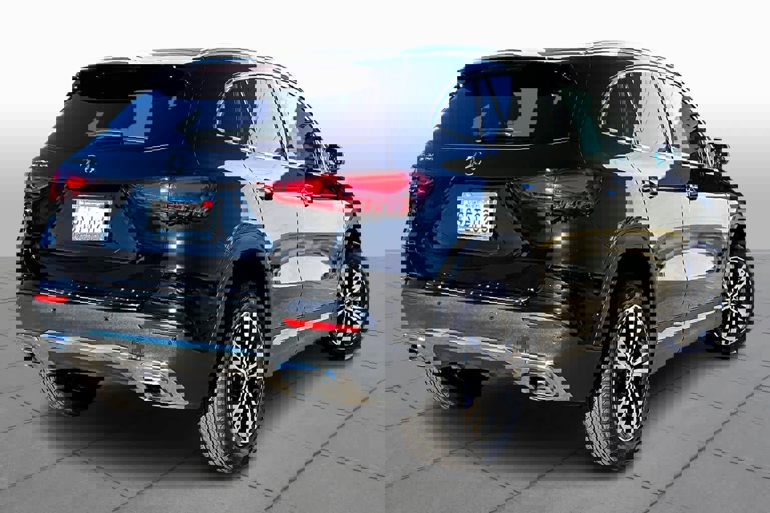 Used 2025 Mercedes-Benz GLA 250 image 12