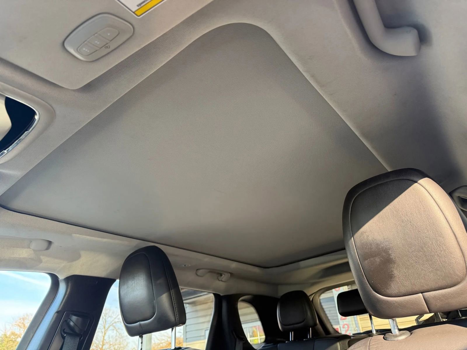 Used 2021 Jeep Cherokee Limited image 18