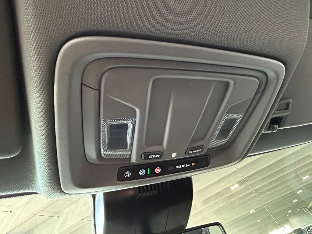 Used 2025 Chevrolet Silverado 1500 Custom w/ Turbomax Blackout Package AWD/4WD image 43