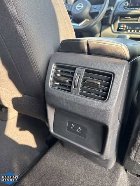 Certified 2023 Nissan Rogue SV image 17