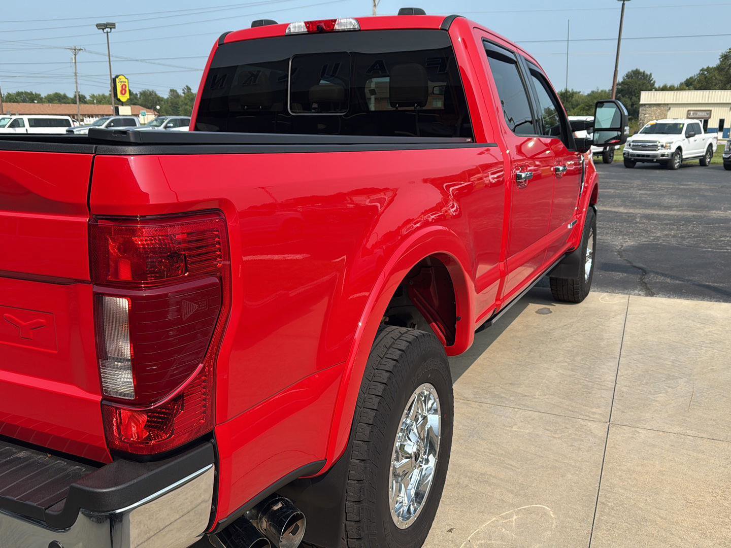 Used 2021 Ford F250 Lariat w/ Tremor Off-Road Package image 17