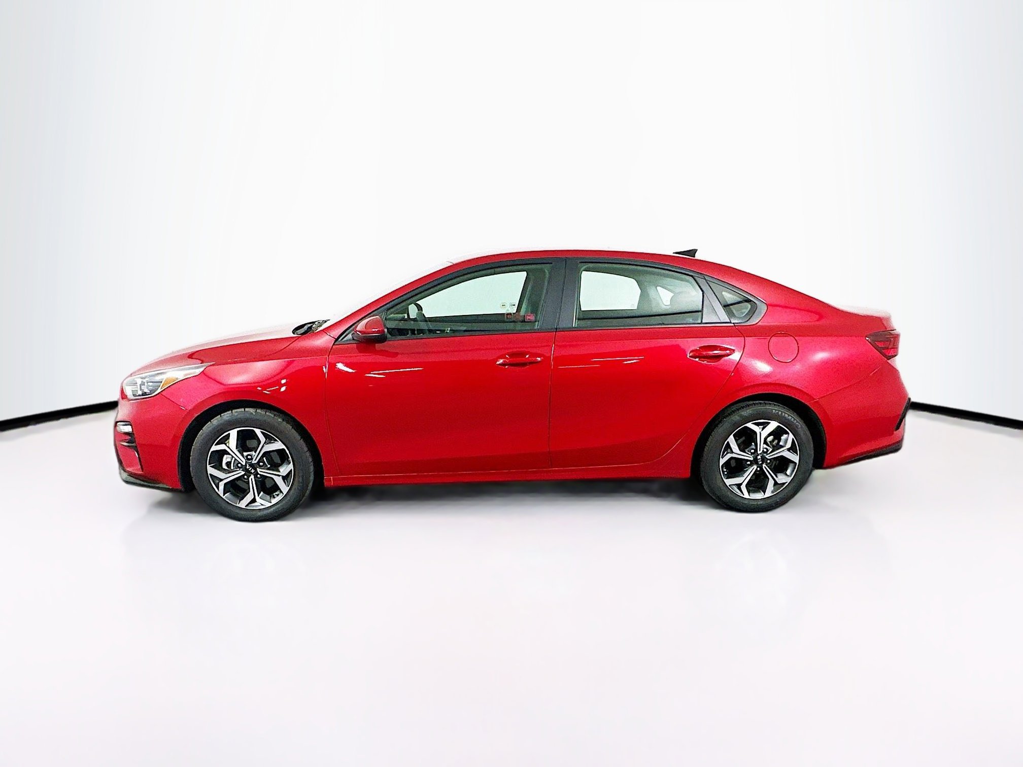 Used 2021 Kia Forte LXS image 4