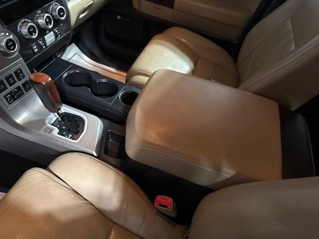 Used 2015 Toyota Sequoia Platinum AWD/4WD image 10