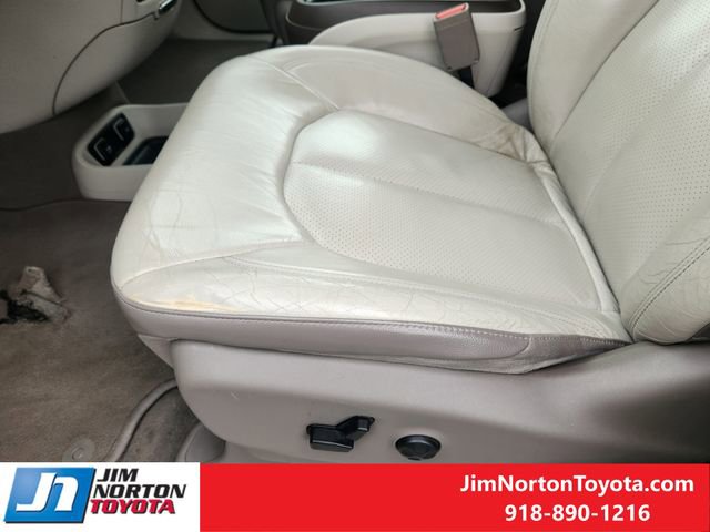 Used 2018 Chrysler Pacifica Touring-L image 24