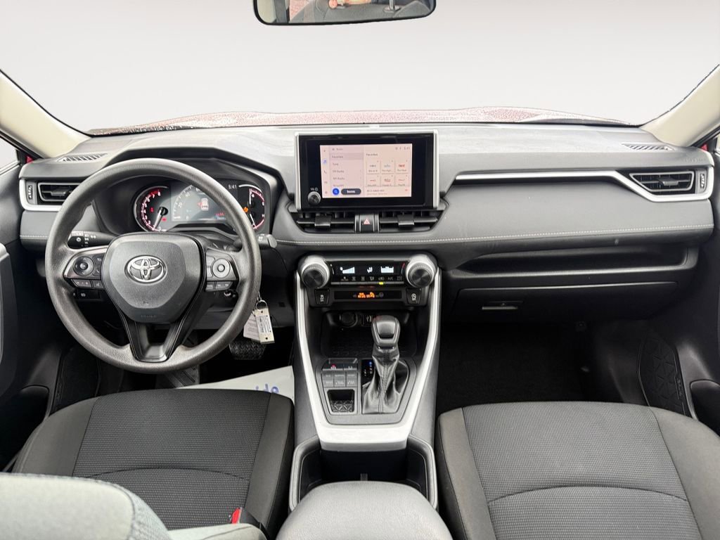 Used 2025 Toyota RAV4 LE AWD/4WD image 10