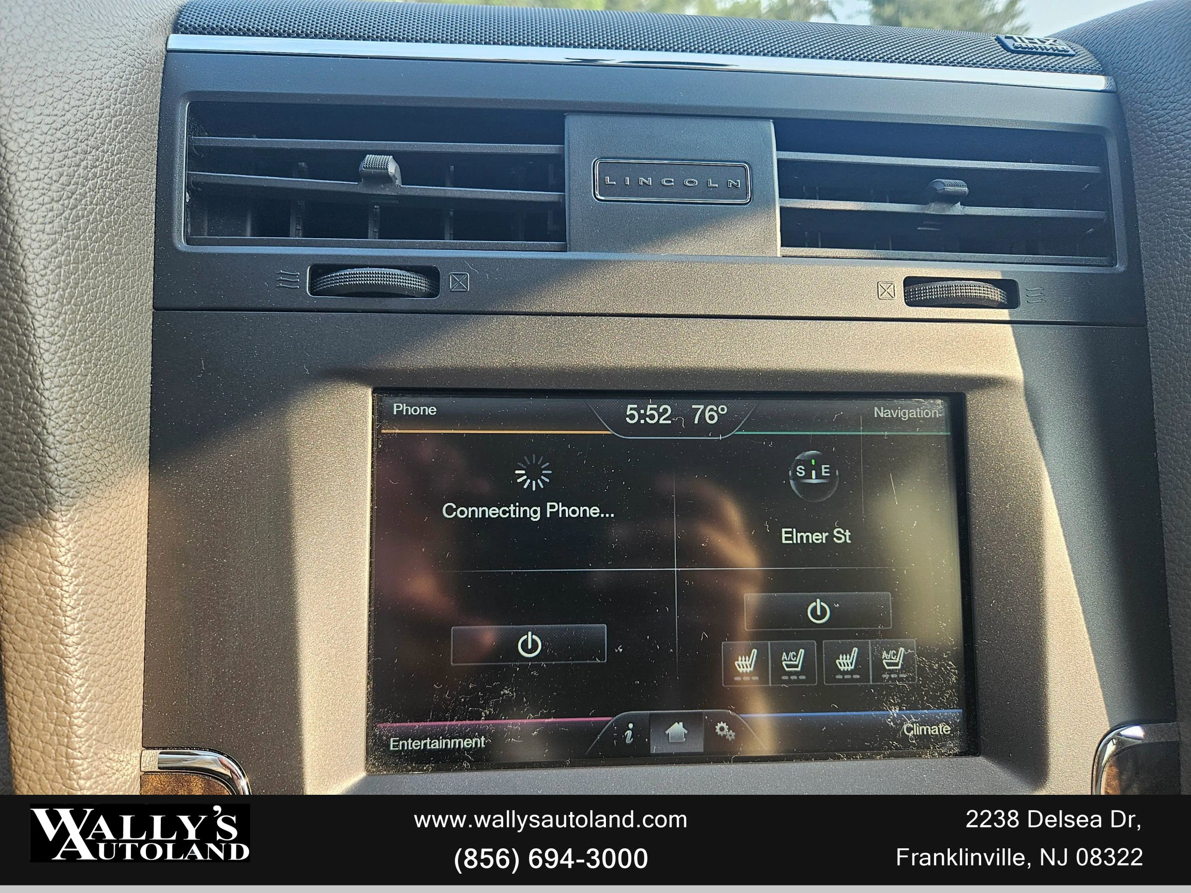 Used 2015 Lincoln Navigator 4WD image 37