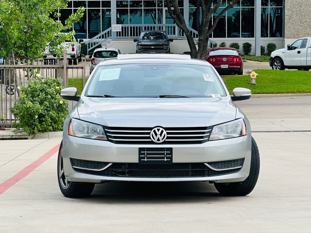 Used 2013 Volkswagen Passat 2.5 SE FWD image 2