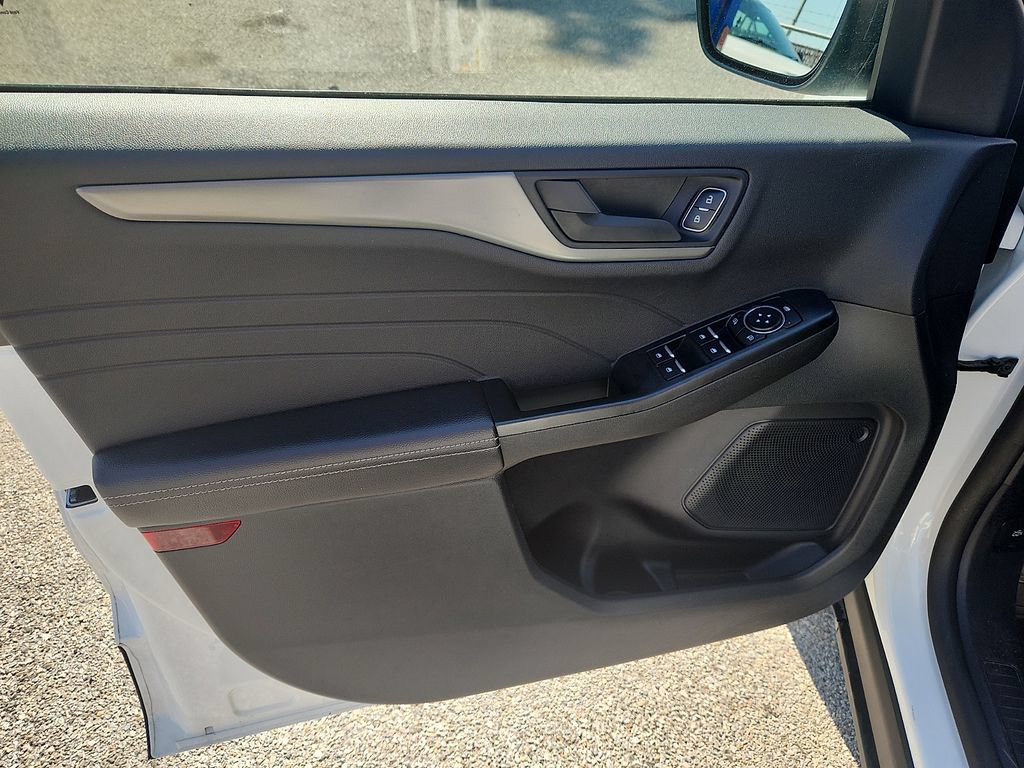 Used 2025 Ford Escape Active AWD/4WD image 12