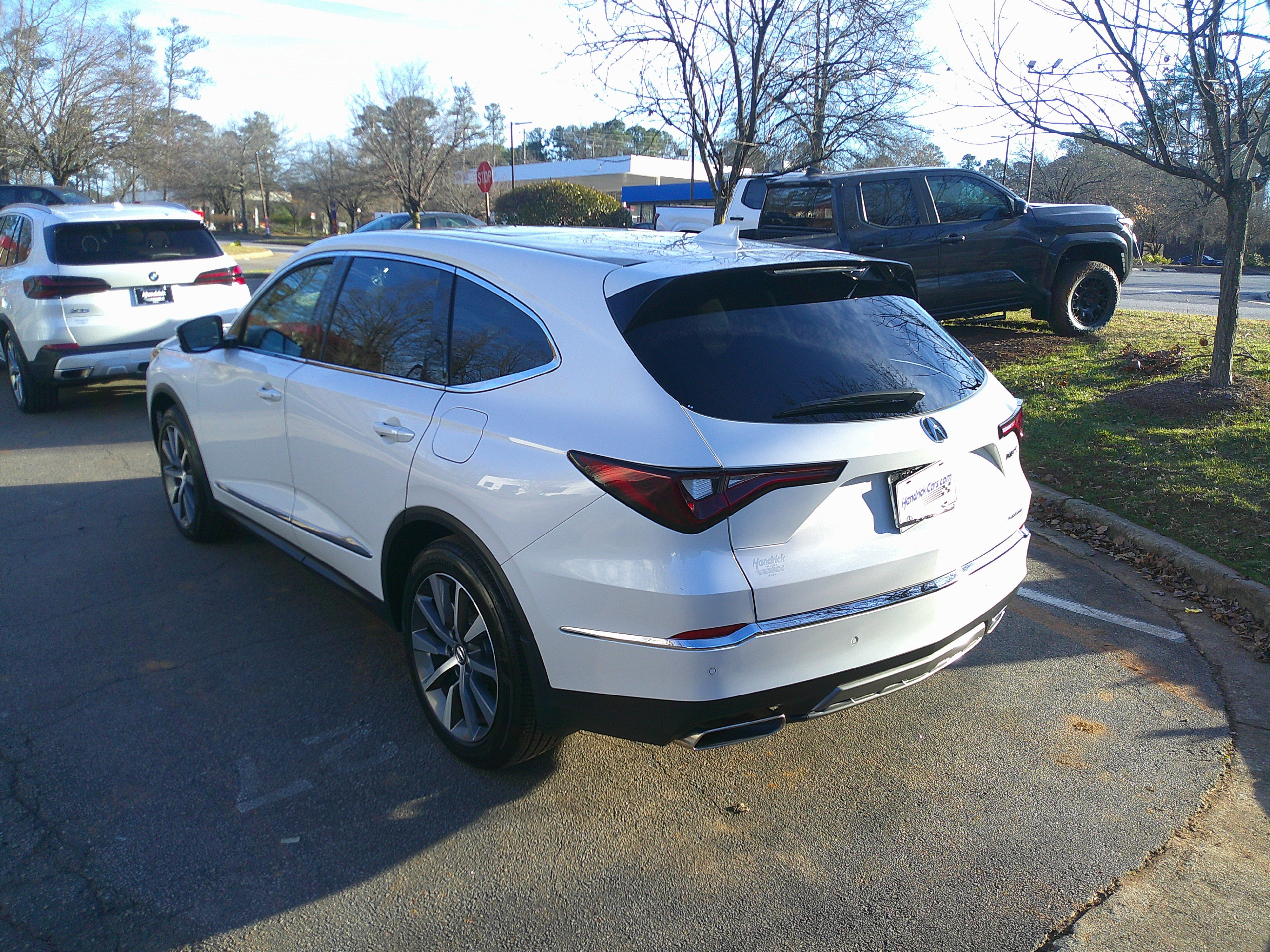 Used 2025 Acura MDX SH-AWD w/ Technology Package image 10
