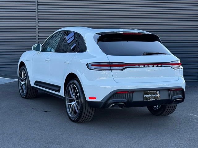 New 2026 Porsche Macan image 3