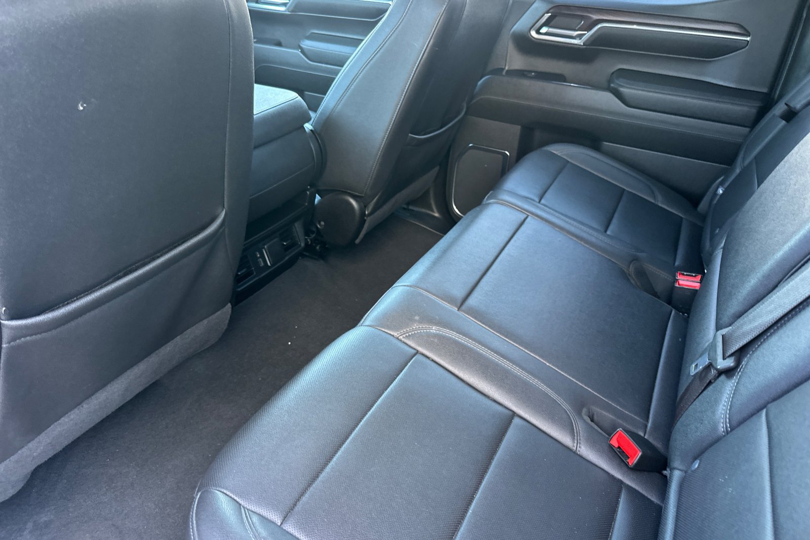 Used 2024 GMC Sierra 1500 SLT RWD image 14