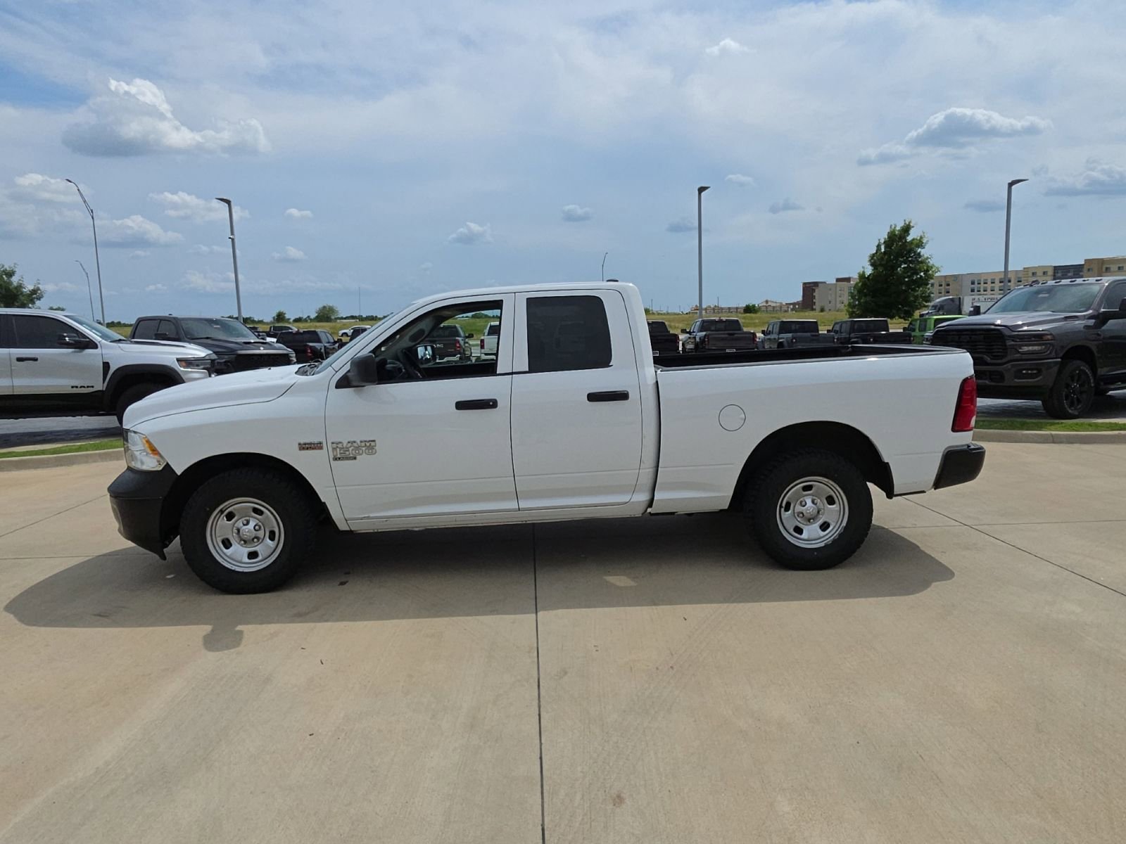 Used 2022 RAM 1500 Tradesman AWD/4WD image 2