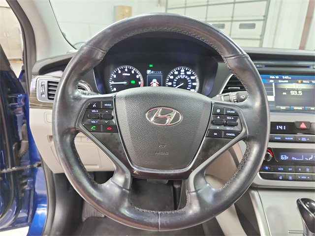 Used 2016 Hyundai Sonata Limited w/ Option Group 04 image 24