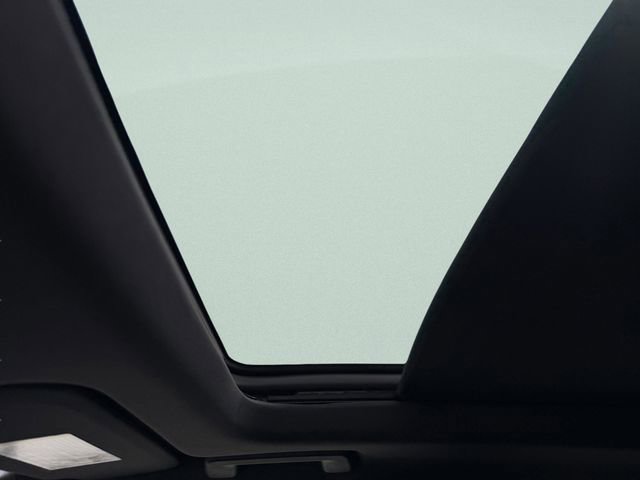 Certified 2025 Chevrolet Equinox EV RS image 26