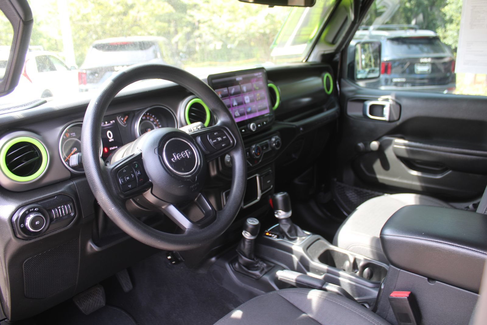 Used 2021 Jeep Wrangler Sport AWD/4WD image 19