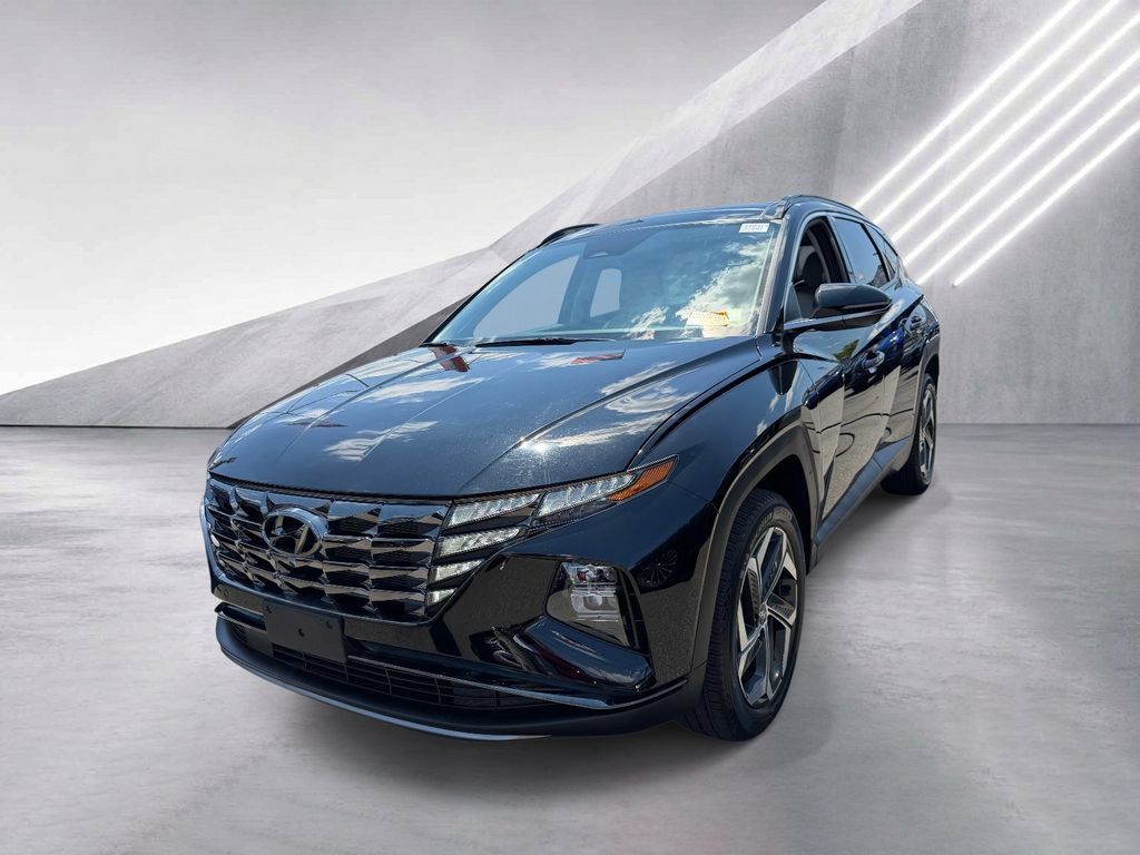 Certified 2023 Hyundai Tucson Limited w/ Winter Package AWD/4WD image 4
