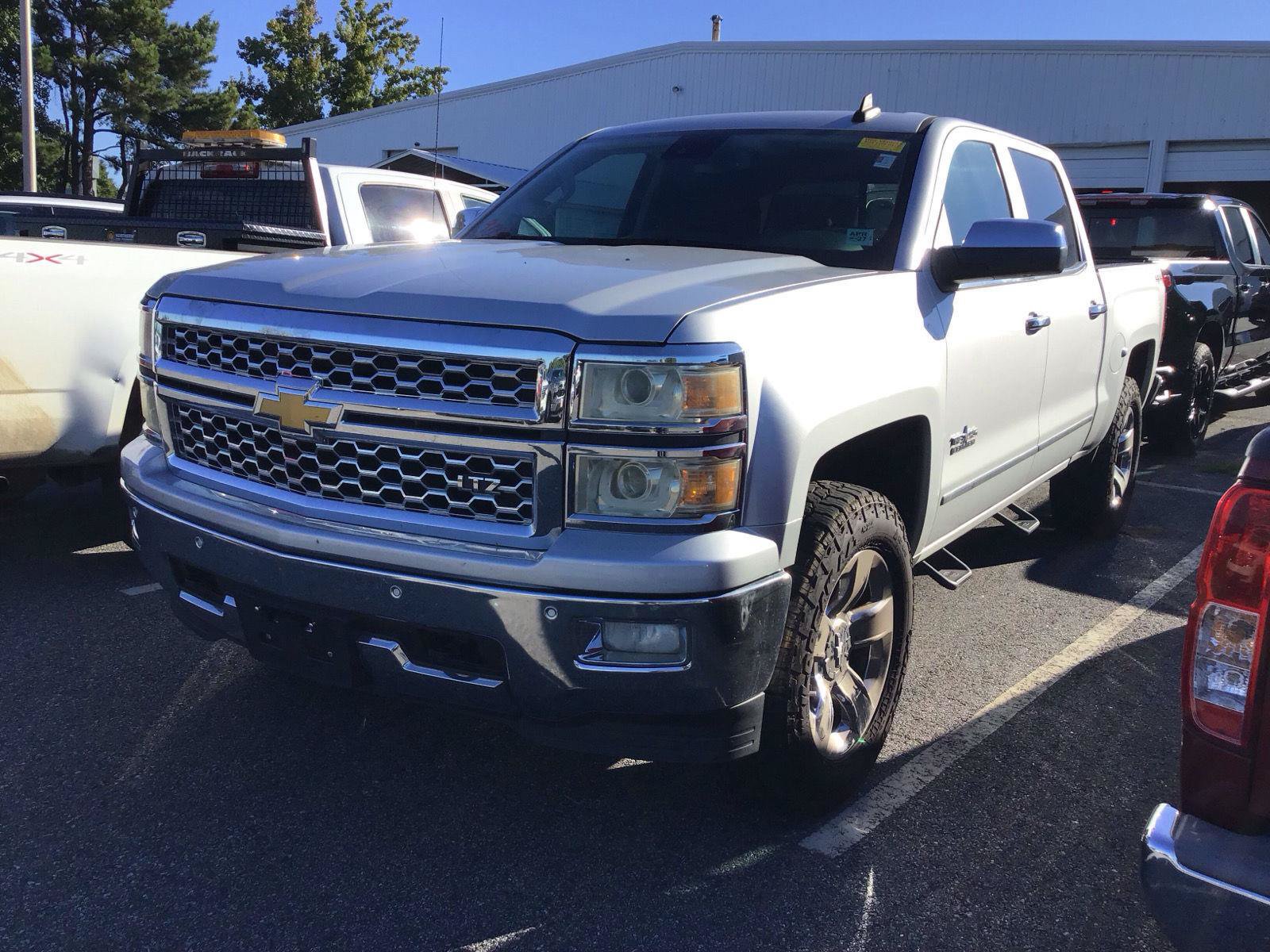 Used 2015 Chevrolet Silverado 1500 LTZ w/ Texas Edition, 1LZ Trim AWD/4WD image 2