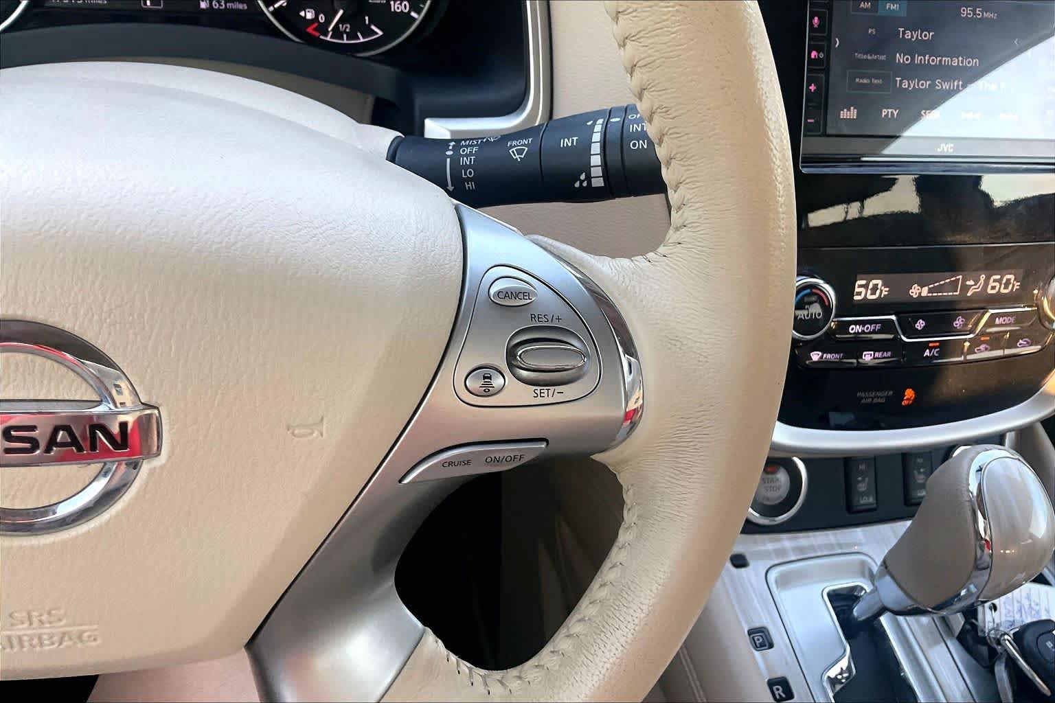Used 2017 Nissan Murano SL w/ SL Technology Package FWD image 25