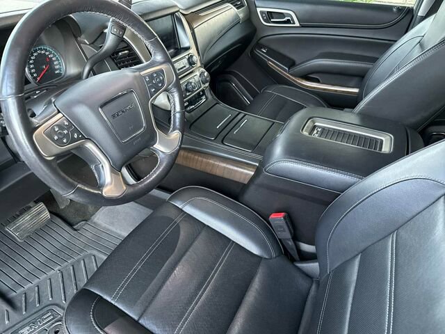 Used 2018 GMC Yukon Denali w/ Denali Ultimate Package image 11