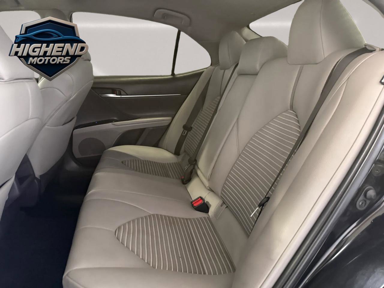 Used 2019 Toyota Camry SE image 16