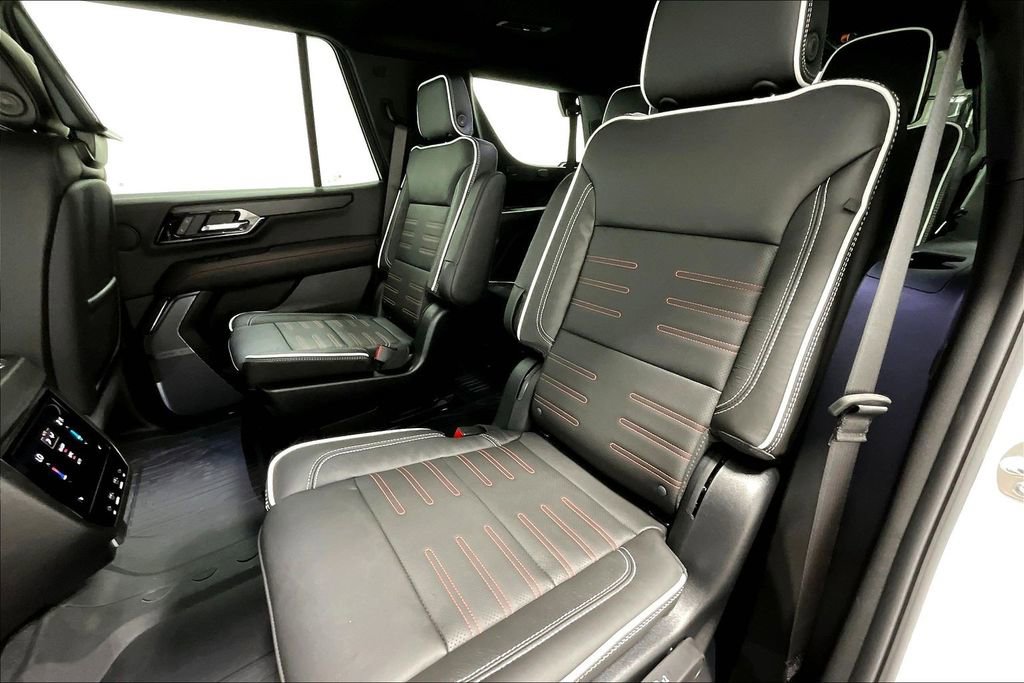 New 2026 GMC Yukon AT4 Ultimate AWD/4WD image 18
