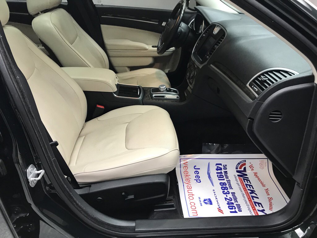Used 2016 Chrysler 300 C w/ Safetytec Plus Group image 17