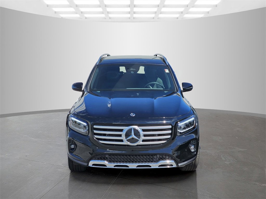 Used 2025 Mercedes-Benz GLB 250 image 2