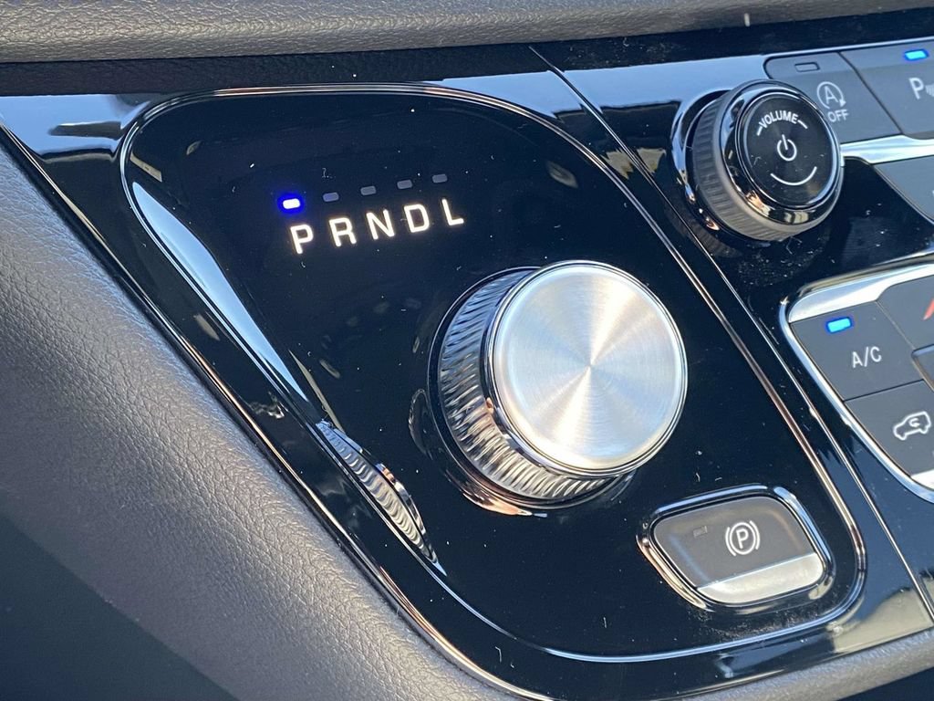 New 2026 Chrysler Pacifica Select w/ S Appearance Package FWD image 24