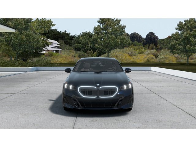 New 2027 BMW 550e xDrive w/ Executive Package AWD/4WD image 3