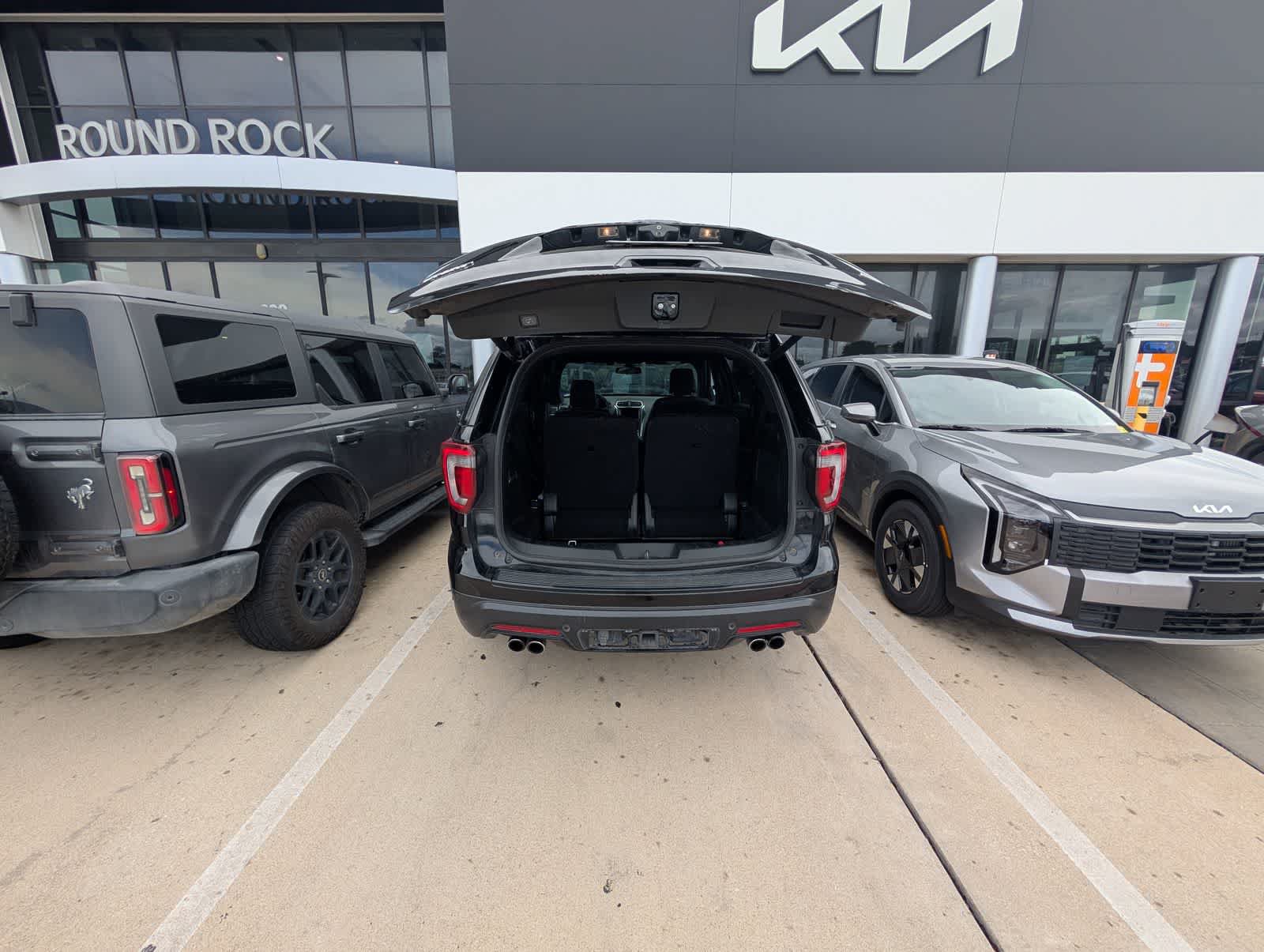 Used 2018 Ford Explorer Sport w/ Equipment Group 401A AWD/4WD image 6