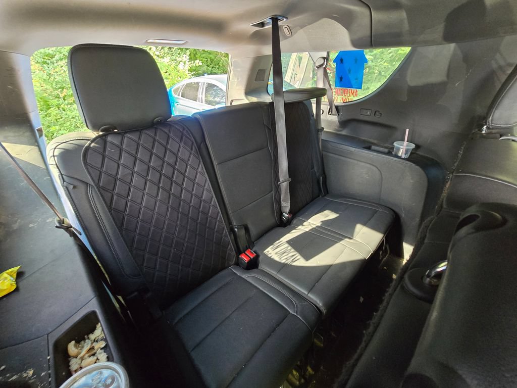 Used 2023 Chevrolet Suburban Z71 w/ Luxury Package AWD/4WD image 19