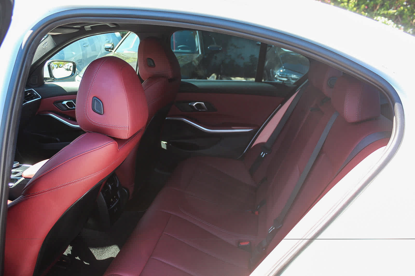 Used 2024 BMW 330i Sedan w/ Premium Package RWD image 18