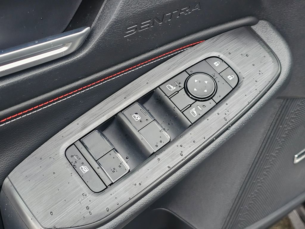 New 2026 Nissan Sentra SR w/ SR Premium Package FWD image 31