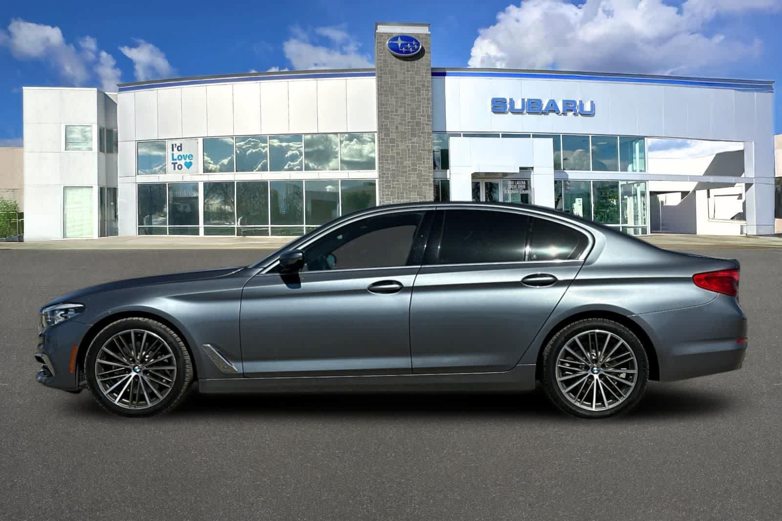 Used 2019 BMW 530i w/ Luxury Package RWD image 9