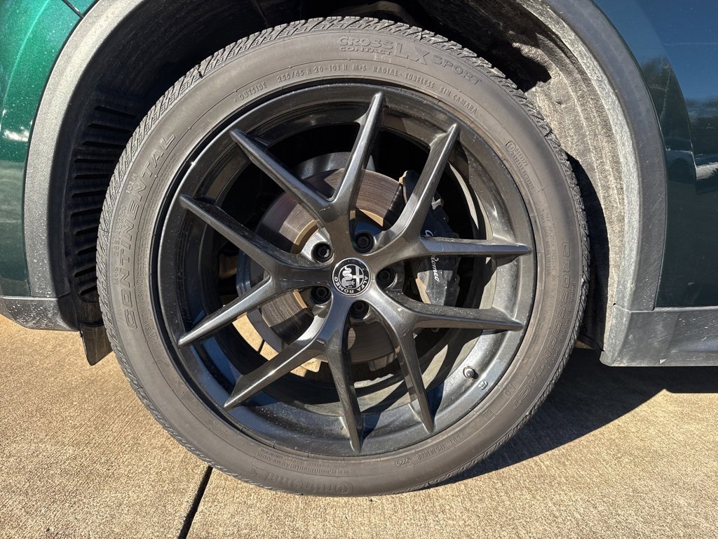 Used 2019 Alfa Romeo Stelvio Sport w/ Quick Order Package 22J Sport image 18