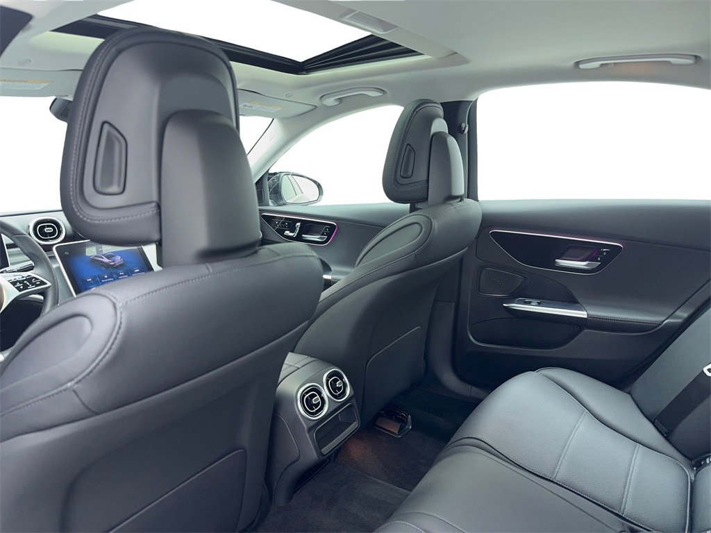 Used 2025 Mercedes-Benz C 300 Sedan image 41