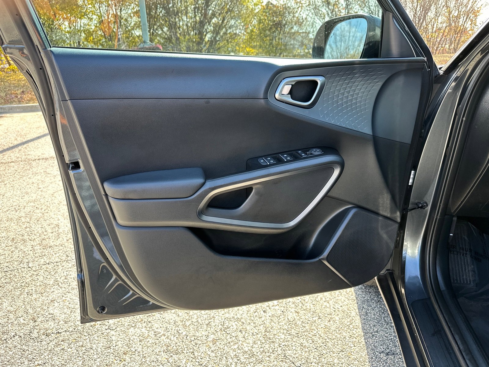 Used 2024 Kia Soul EX image 10