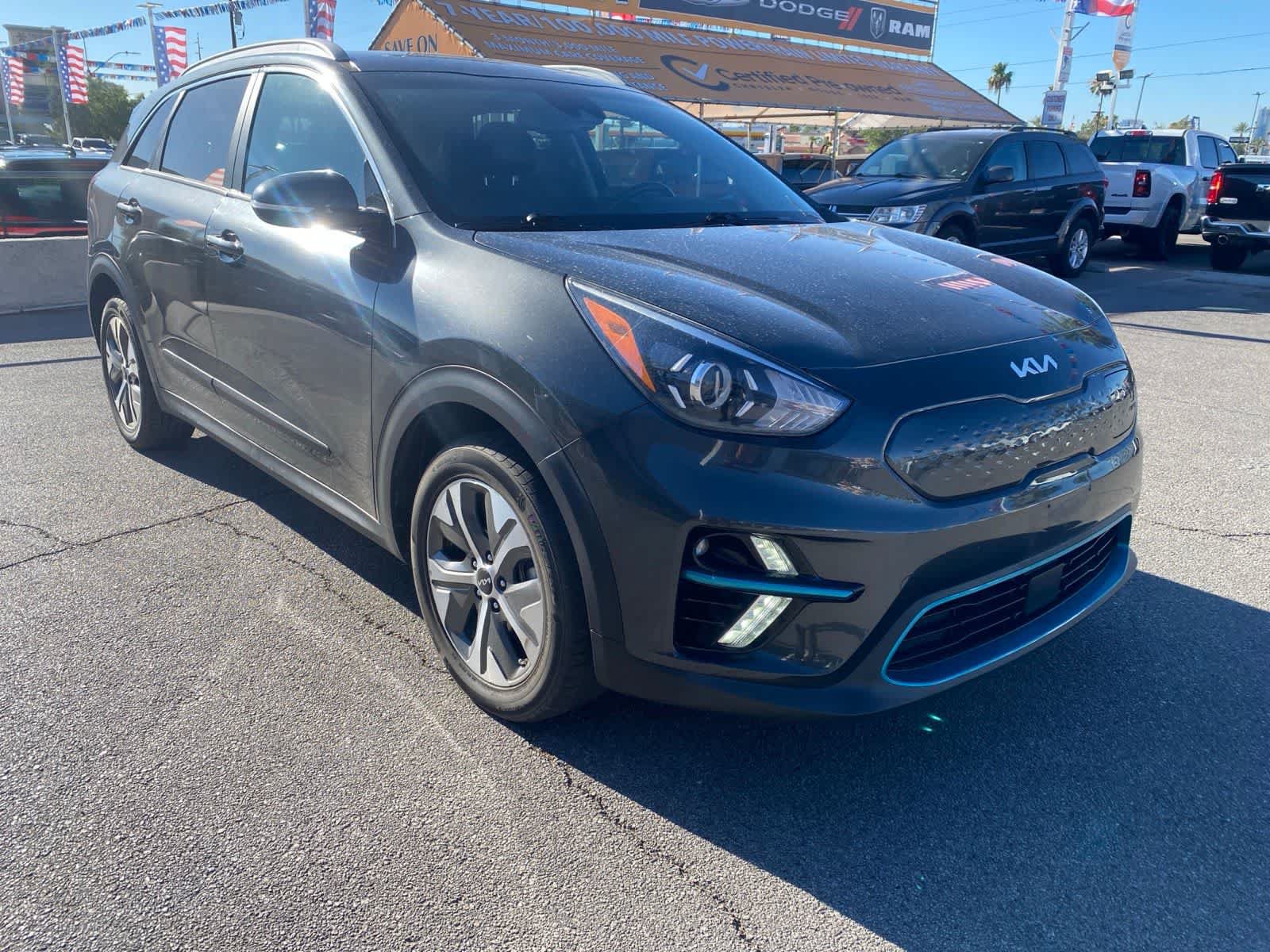 Used 2022 Kia Niro EX FWD image 4