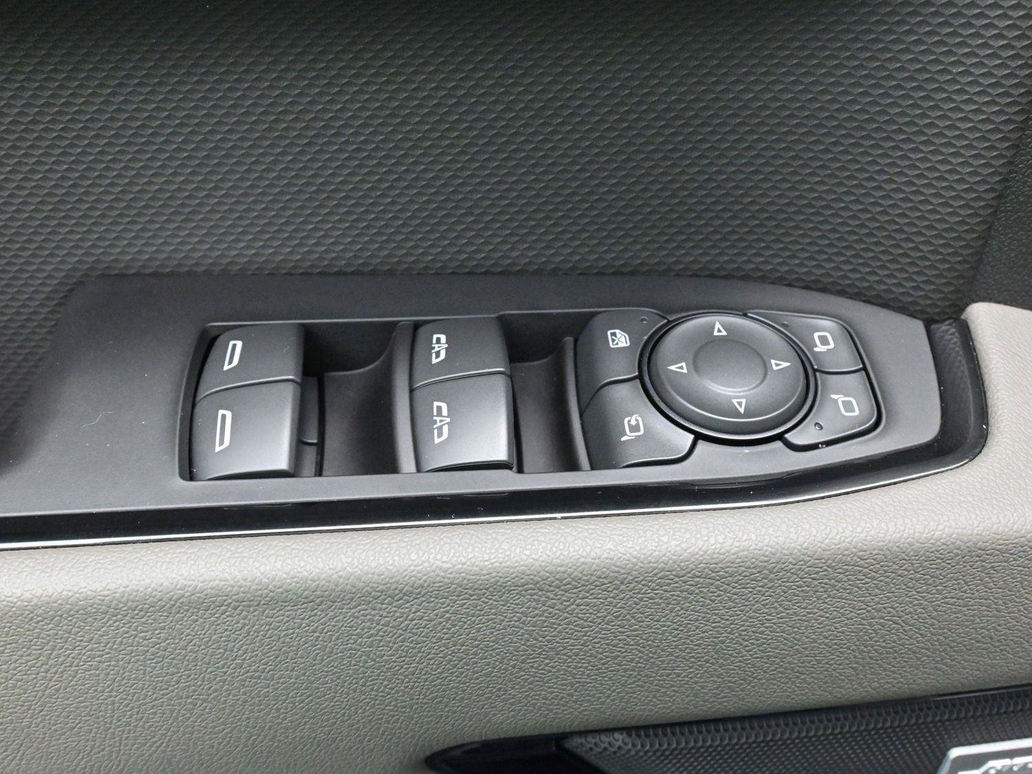 Used 2023 Chevrolet Silverado 1500 ZR2 w/ Technology Package image 12