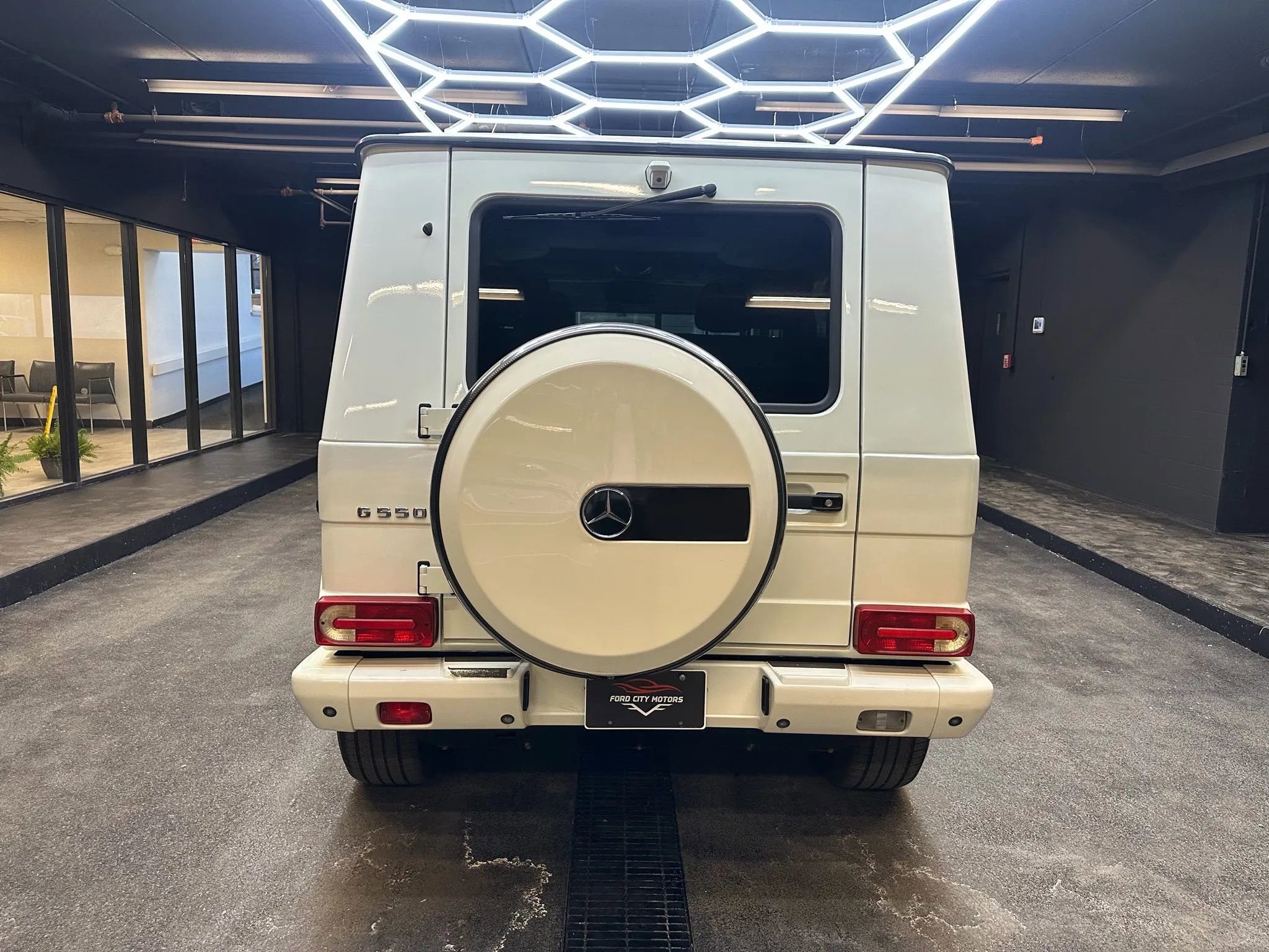 Used 2012 Mercedes-Benz G 550 image 4