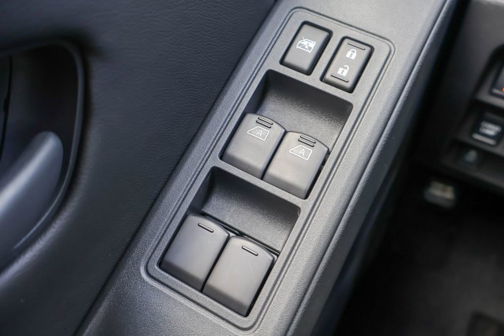 New 2026 Nissan Frontier S image 14