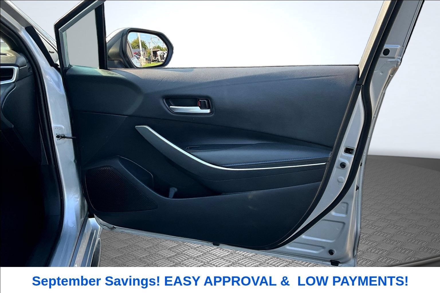 Used 2021 Toyota Corolla SE w/ SE Premium Package FWD image 27